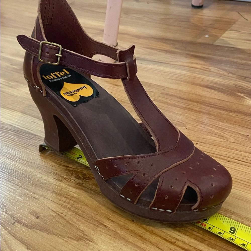 ❤️ HOST PICK ❤️ SWEDISH HASBEENS oxblood T-Strap clog heels 37 - Picture 13 of 16